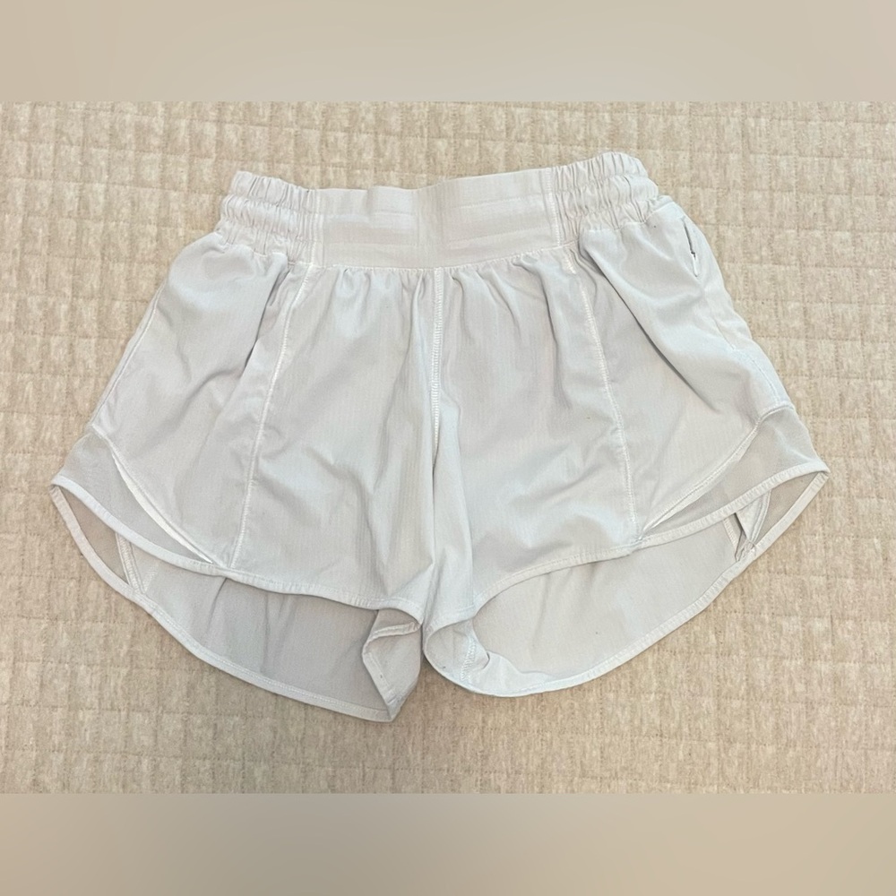 WHITE Hotty Hot Low-Rise Lined Short 2.5" size 2